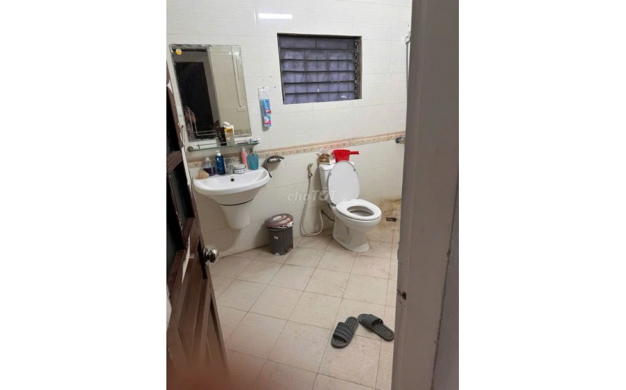 Cho thuê nhà ngõ ô tô phố Hoàng Hoa Thám, 35m2 - 5 tầng, MT 4m, 4 ngủ, 15 Triệu - ở GĐ, VP Công ty
